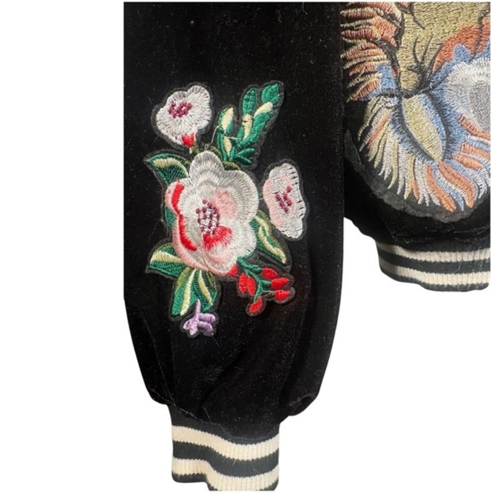36.5 Black Velvet Embroidered Tiger Floral Bomber Jacket Size Large - Picture 5 of 11